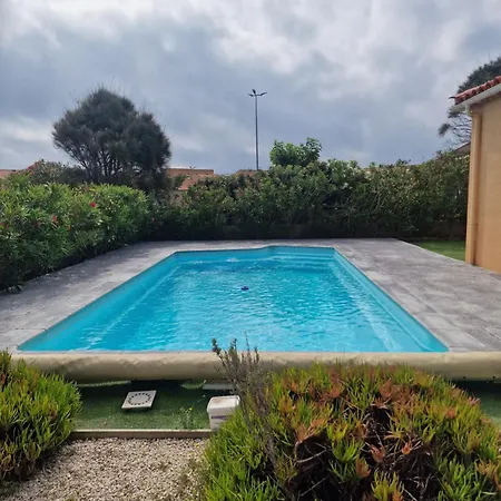 La D Elisa Villa